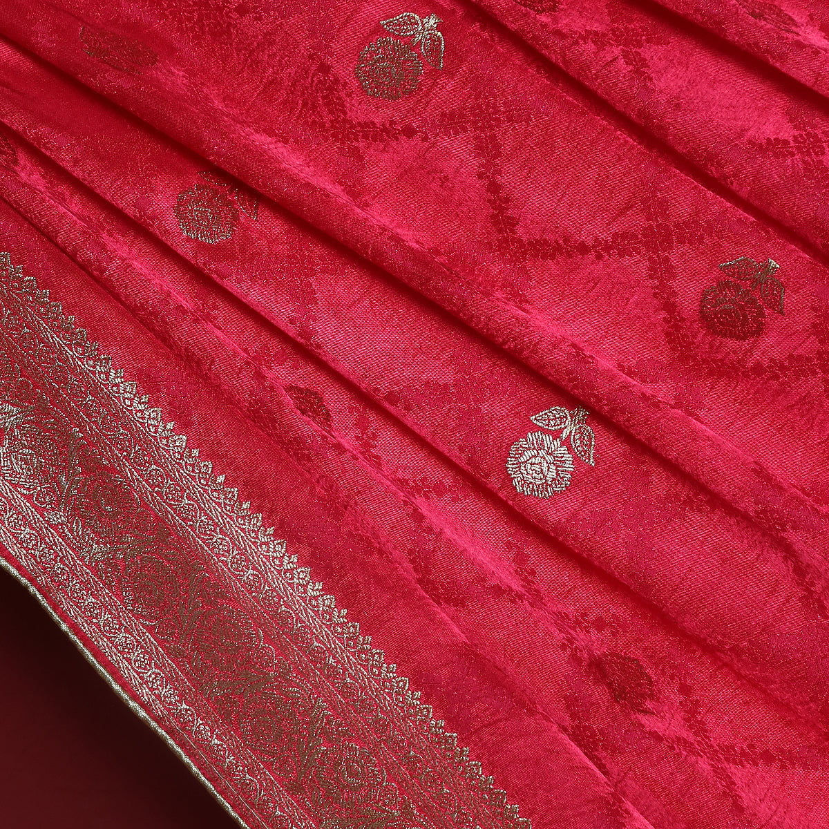 FBDY0002693-Pure Gaji Silk Zari Jacq - Tasneem Fabrics
